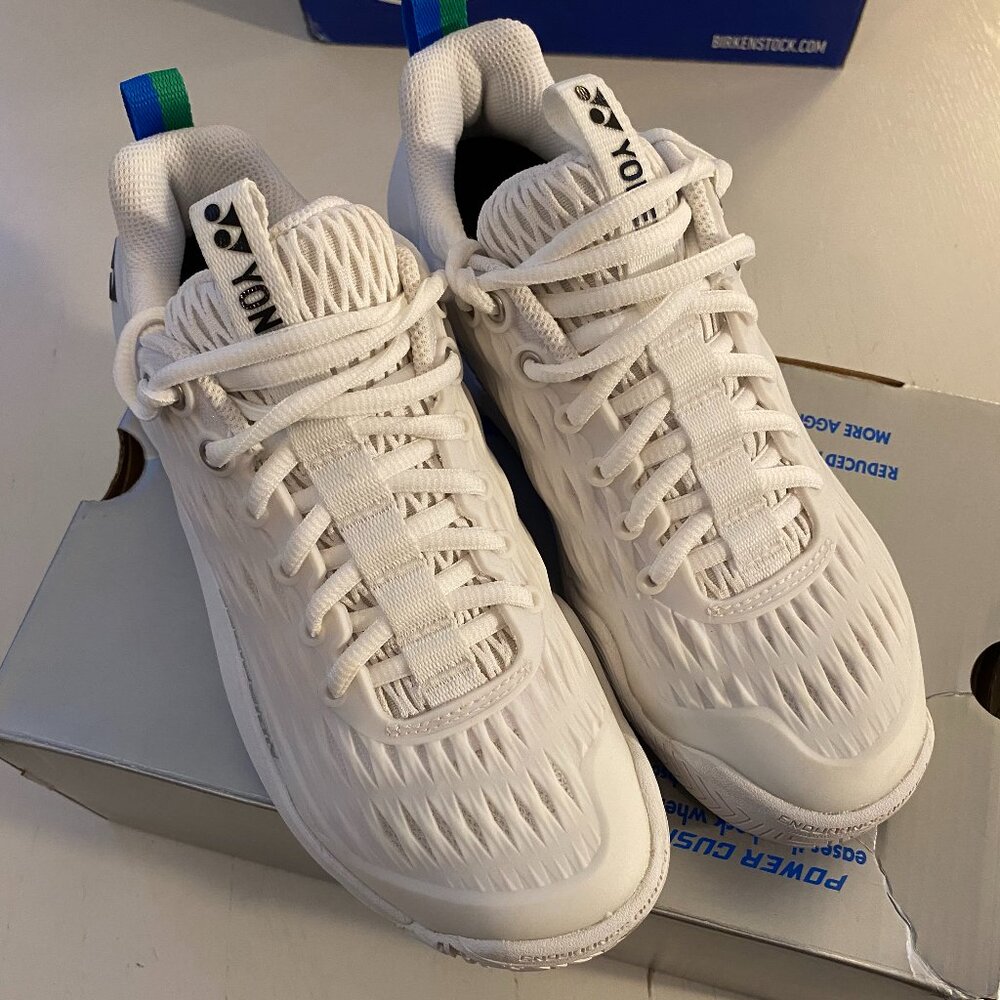 YONEX Eclipsion 3 Women's White Tennis Shoe Size 7.5